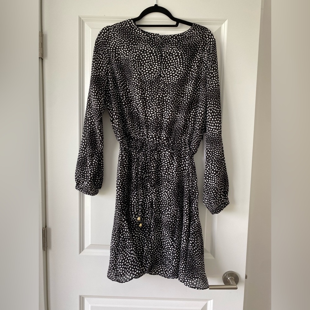 Emma & Michele black and white long sleeve dress